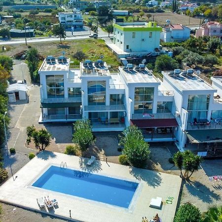 Spacious Three-Bedroom Apartment With Sea View A3 Kyrenia  Eksteriør billede