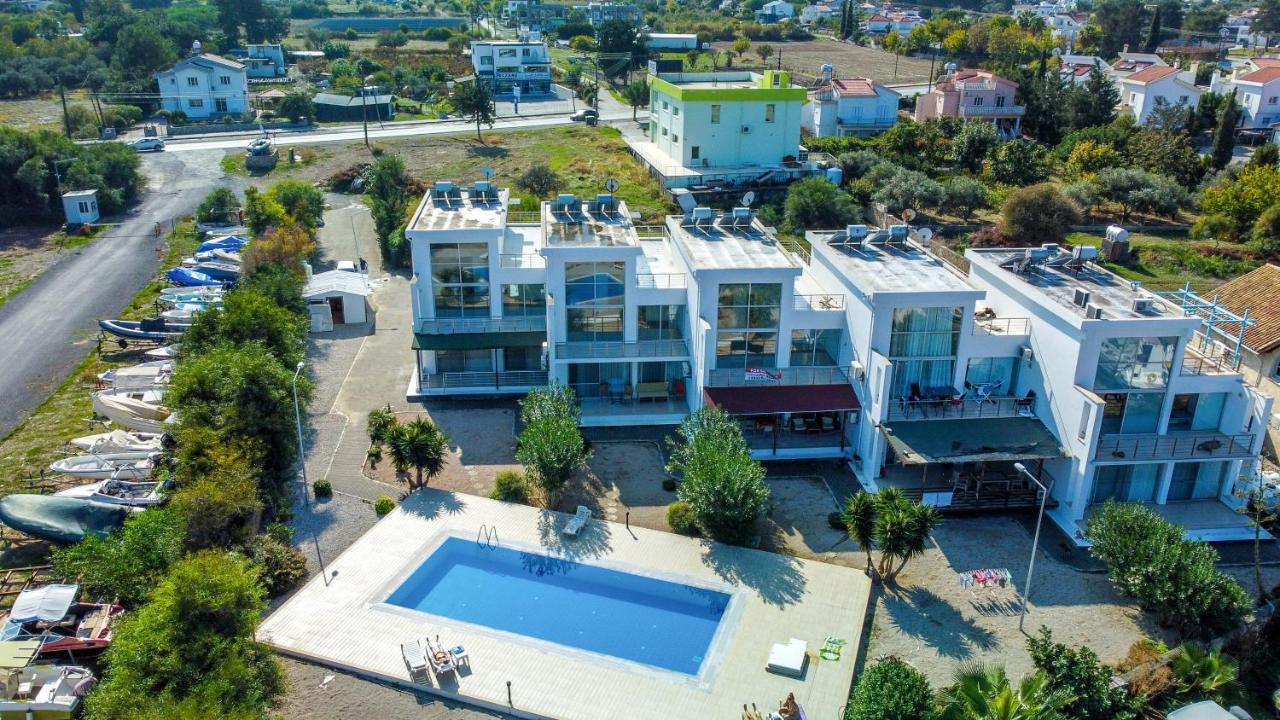 Spacious Three-Bedroom Apartment With Sea View A3 Kyrenia  Eksteriør billede