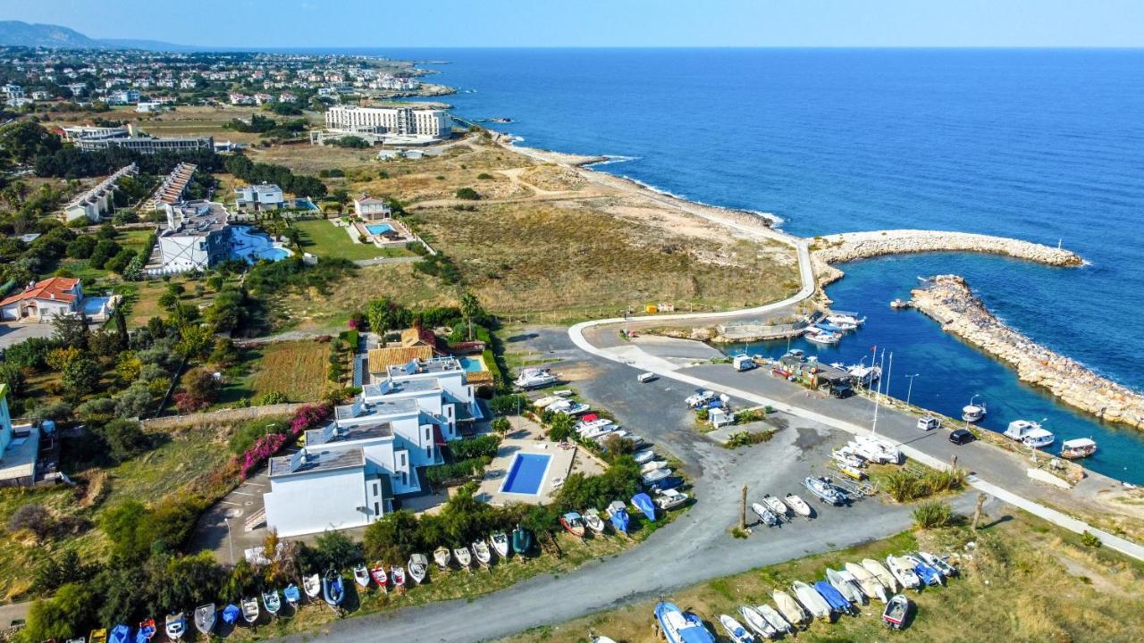 Spacious Three-Bedroom Apartment With Sea View A3 Kyrenia  Eksteriør billede